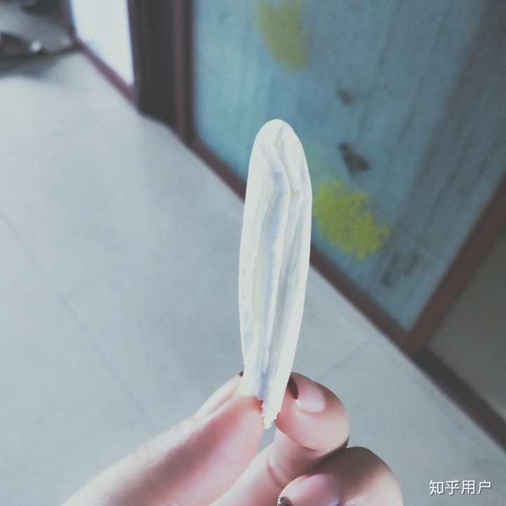 女生月经量多晚上睡觉如何避免弄脏床单?