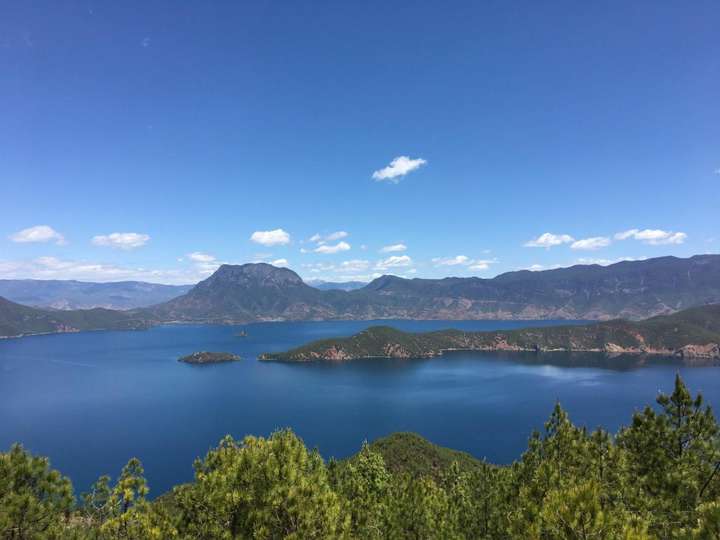 鹤庆黑龙潭,水光山色