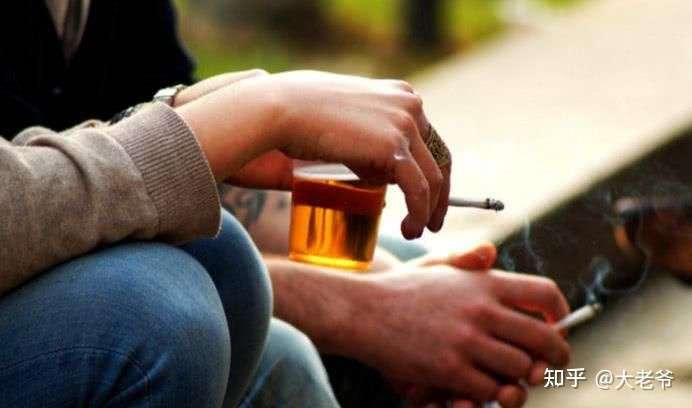 为什么说不抽烟不喝酒的男人才最可怕?