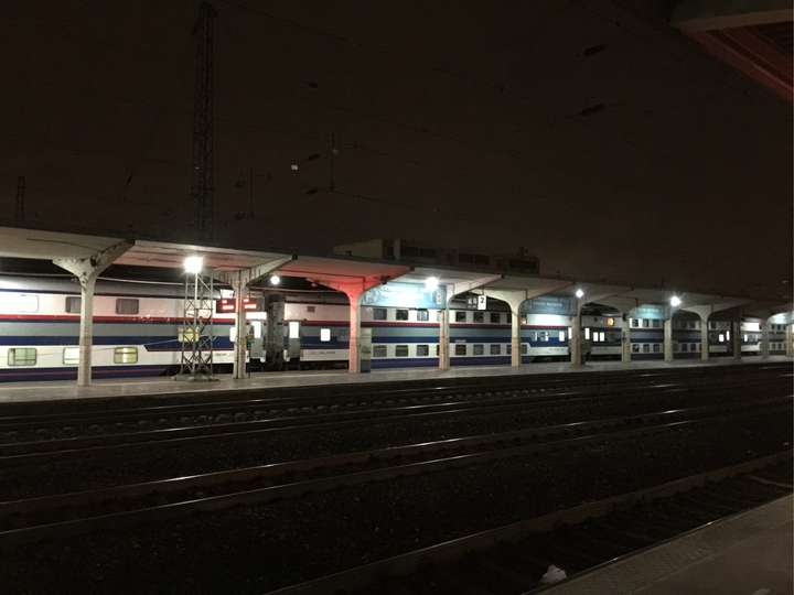 北京西站始发的z19,z75,t41,t7,k1363等经西安的列车已出现始发晚点