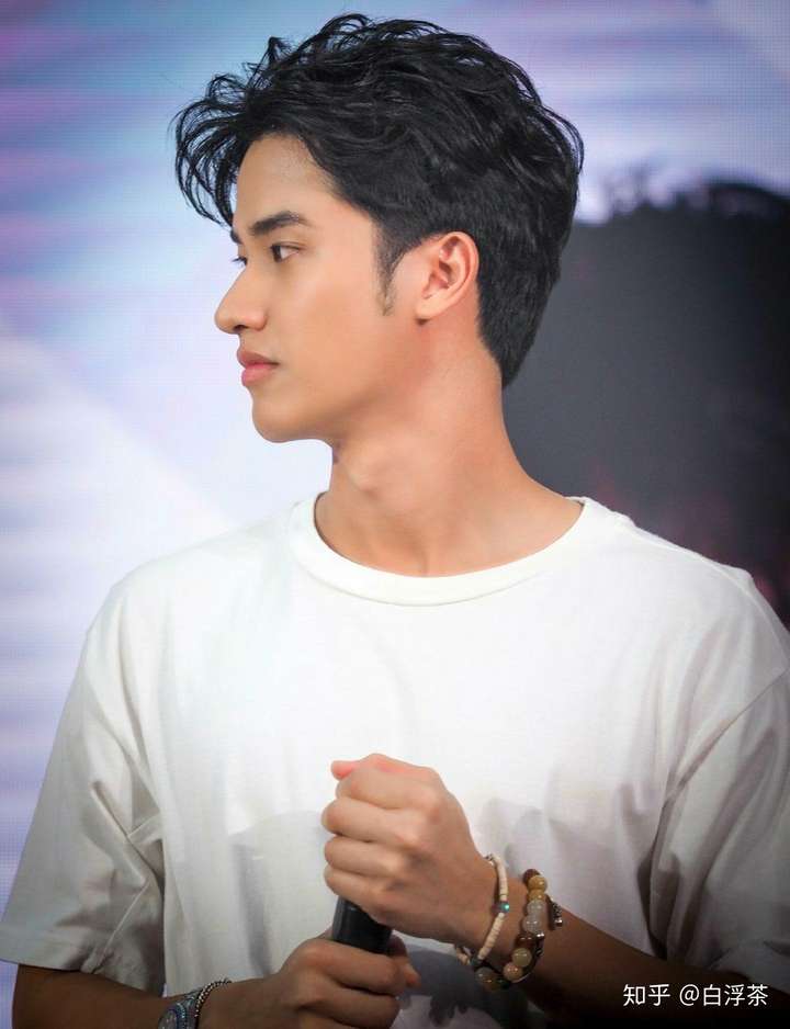 tay泰国演员个人资料,泰国演员new个人资料 如何评价泰国演员tawan vihokratana(tay tawan)?