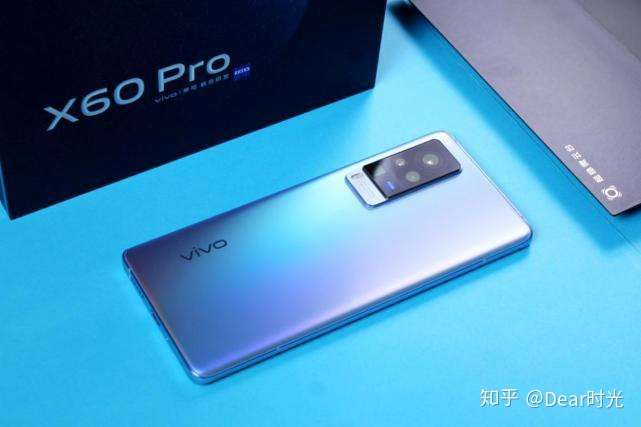 2020年新款vivo手机,vivo手机2020年新款 在线下的vivo店铺看到了vivo x60的真机,说下感受吧: 一,轻,这个手机