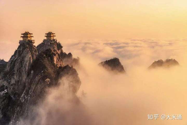 不过是大梦一场空,不过是孤影照惊鸿,不过是白驹之过一场梦,梦里有