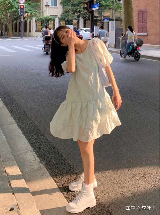 穿裙子配什么鞋子好?