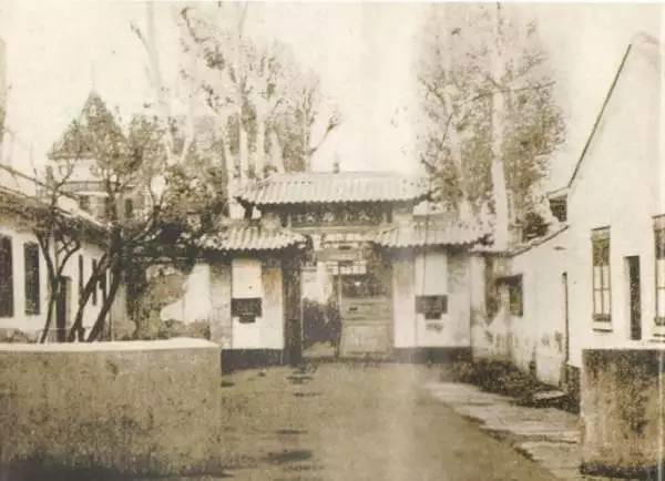 极司菲尔路76号