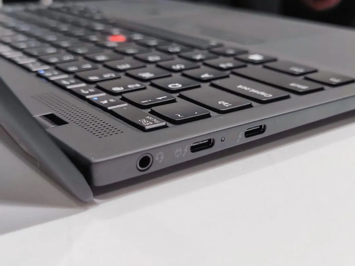 thinkpad yoga x1,thinkpadx1yoga thinkpad x1 carbon 2021和x1 nano那个更值得买?