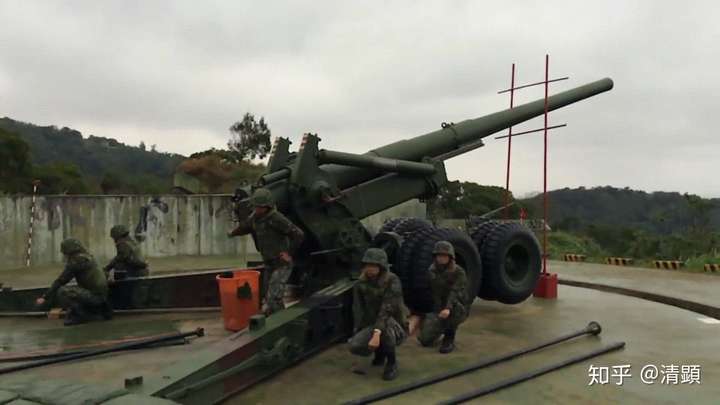 m1式155毫米加农炮,155mm榴弹炮 m59 「长腿汤姆」155毫米加农炮,1920年代开始研制,1941年服役;本图据