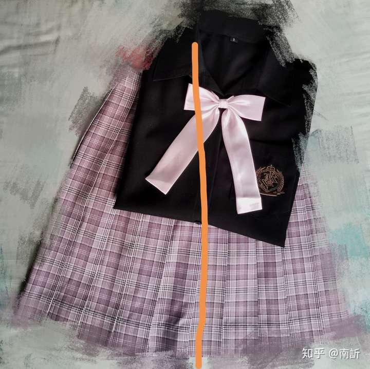 请问,jk制服小裙子该怎么叠啊,求教程,感谢!