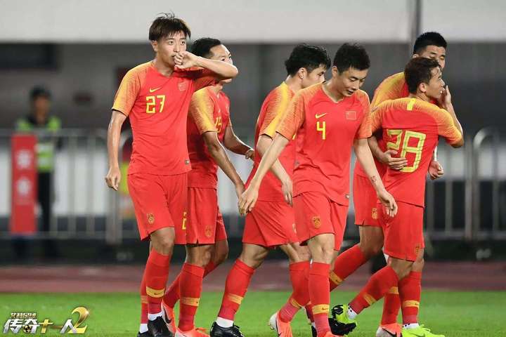 中国男足争取成绩最好的四个第二名,并顺利进入 2022 世界杯预选赛