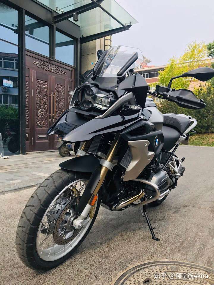 拥有一台宝马水鸟越野摩托或者ktm adv是种什么样的体验?