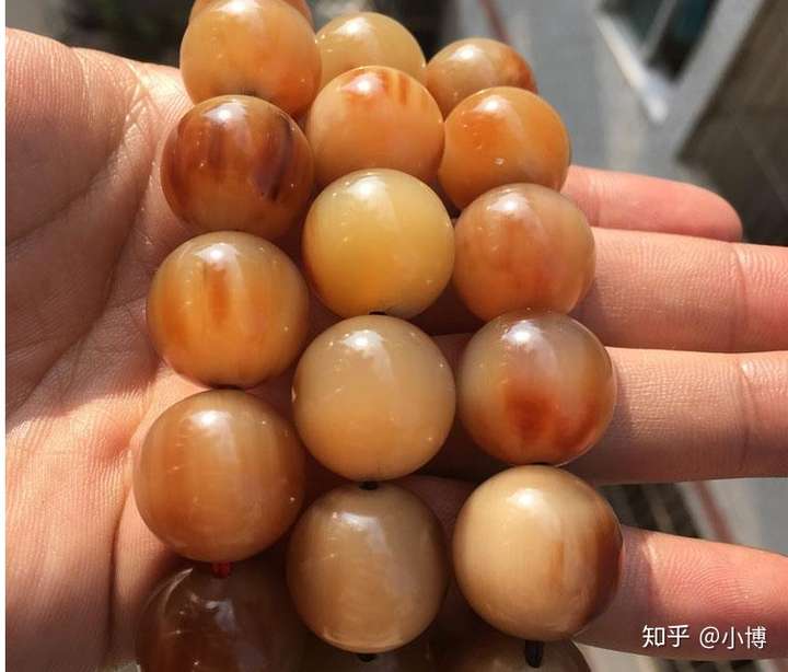 牦牛角手串应该如何盘玩,有没有图片欣赏一下?