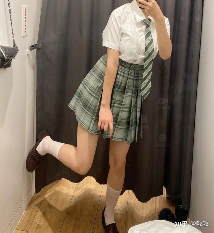 胸大的女生怎么穿jk制服好看