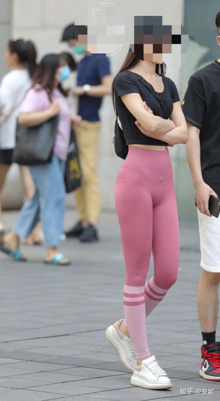 女生健身穿leggings里面要不要穿内裤