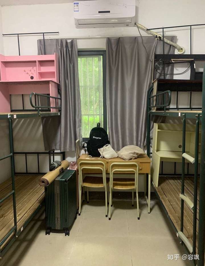 杭州师范大学玉皇山校区的硬件条件如何?