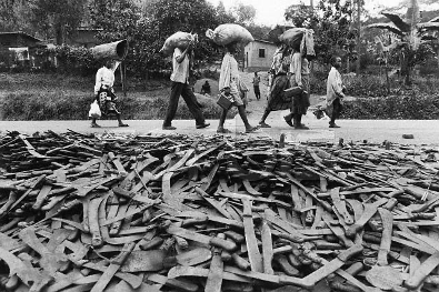 94年卢旺达图西族和胡图族仇杀过后事情怎么处理的图西族有复仇吗现在
