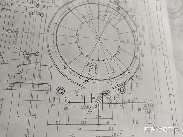 结合数控铣床实训简述数控加工的加工过程?