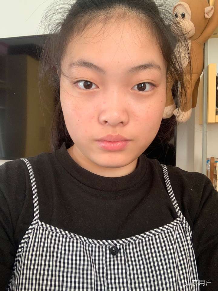 女生总是觉得自己长得丑,没有自信怎么办?