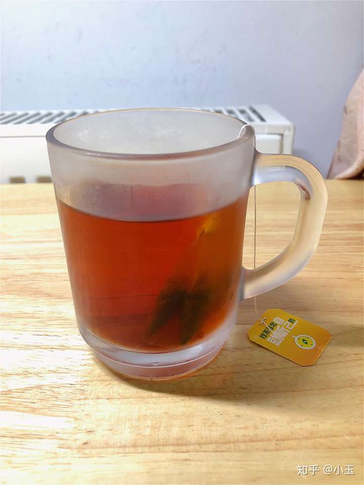 红茶冷后浑形成的原因是什么呢?