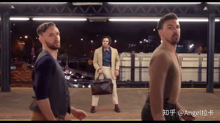 两个男生合照应该用什么姿势.有意思而不显尴尬?