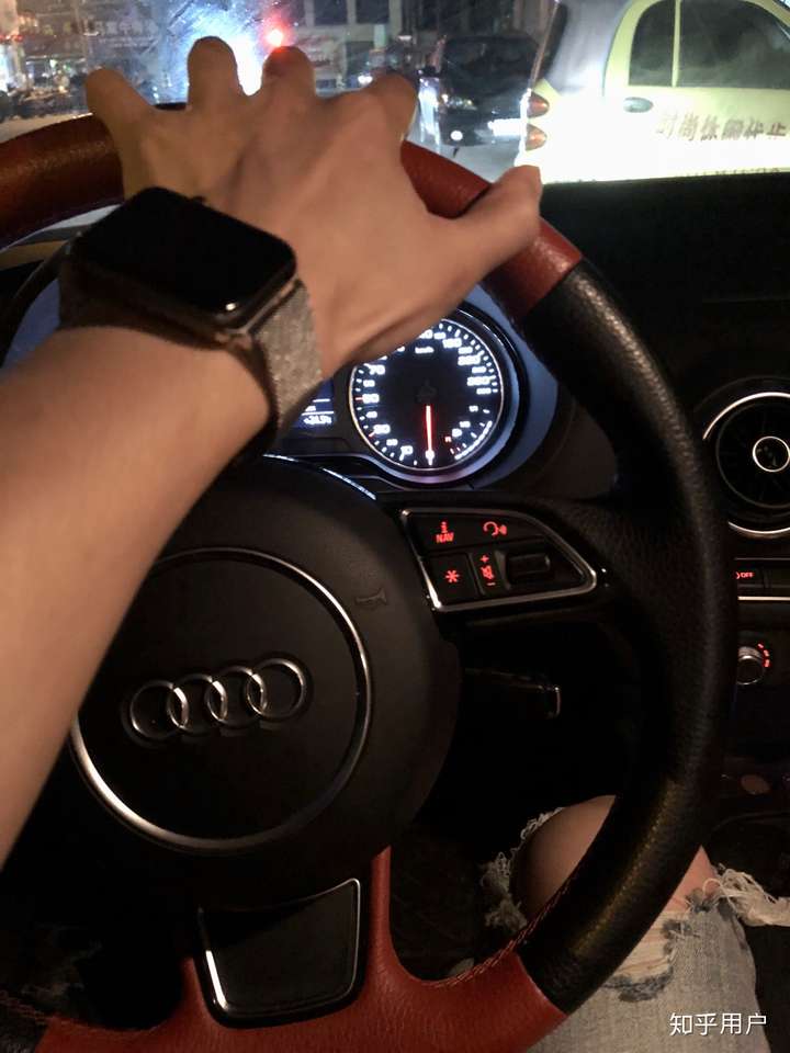 开奔驰宝马奥迪是什么感觉?