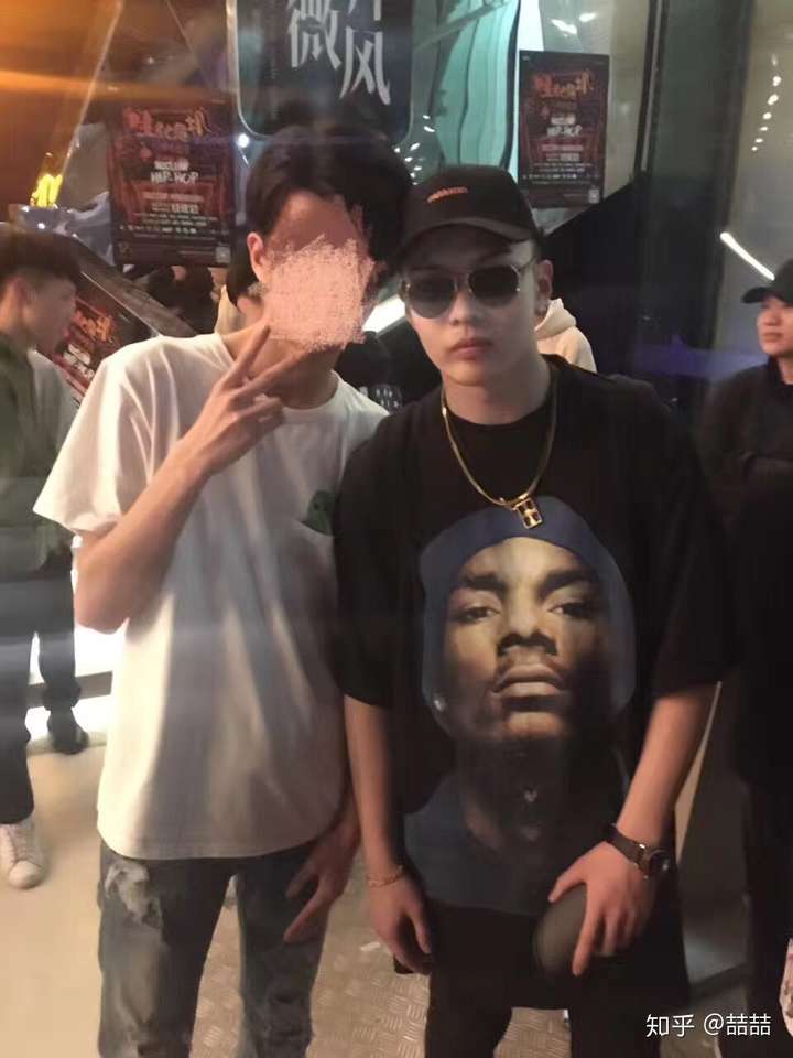 17年三月份看红花会跟光光偶遇了lil jet