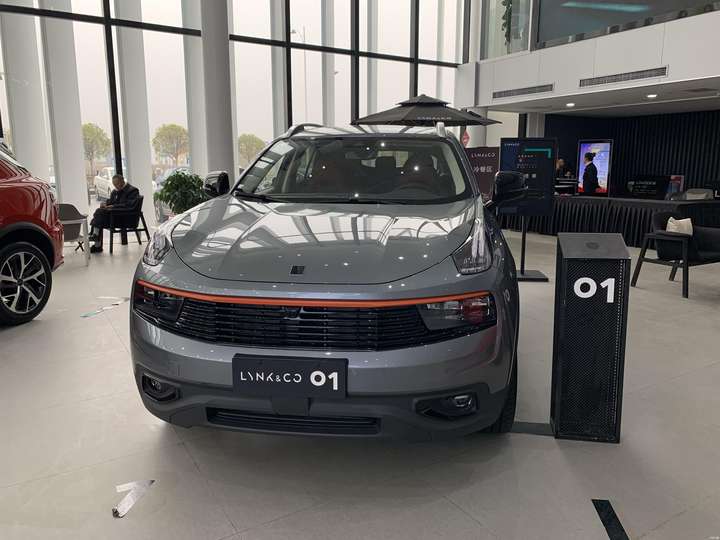 【到店实拍】领克01phev—时尚新宠儿,外形不变,带电更给力