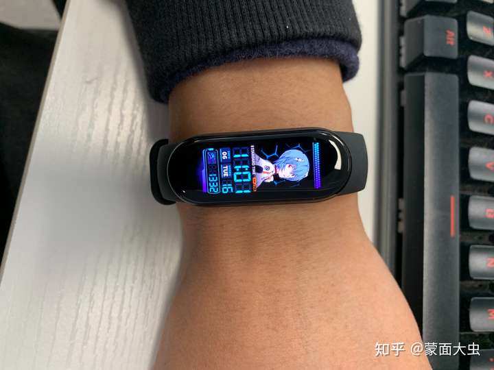现在是入荣耀手环6,还是等小米手环6?