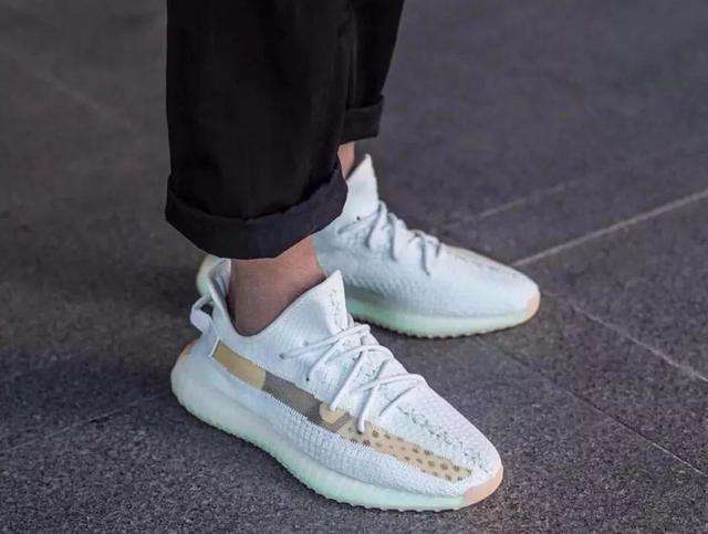 去哪买精品的椰子鞋_yeezy满天星莆田最高版本,aj1集体跳水,yeezy全线