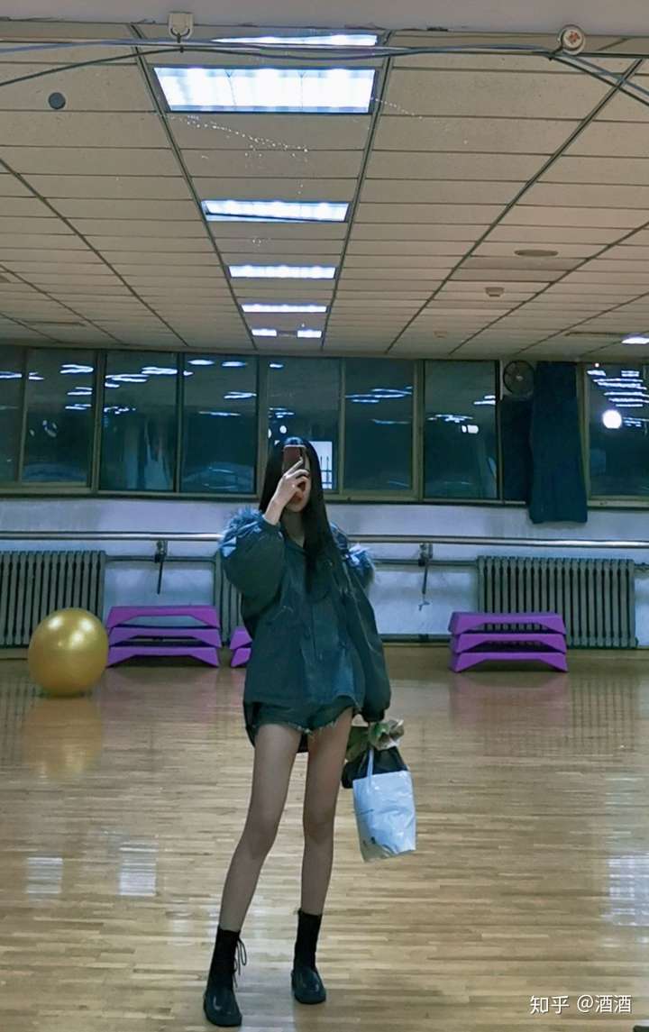 女生什么样的腿才叫好看的腿