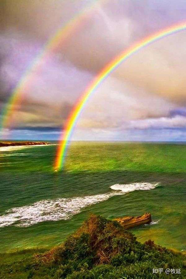 我最喜欢的一句话"阳光总在风雨后,风雨过后有彩虹."留给你!