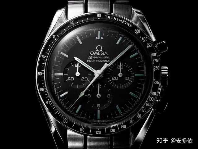 上图: omega moonwatch,来自品牌官网 上图: edwin aldrin在阿波罗11