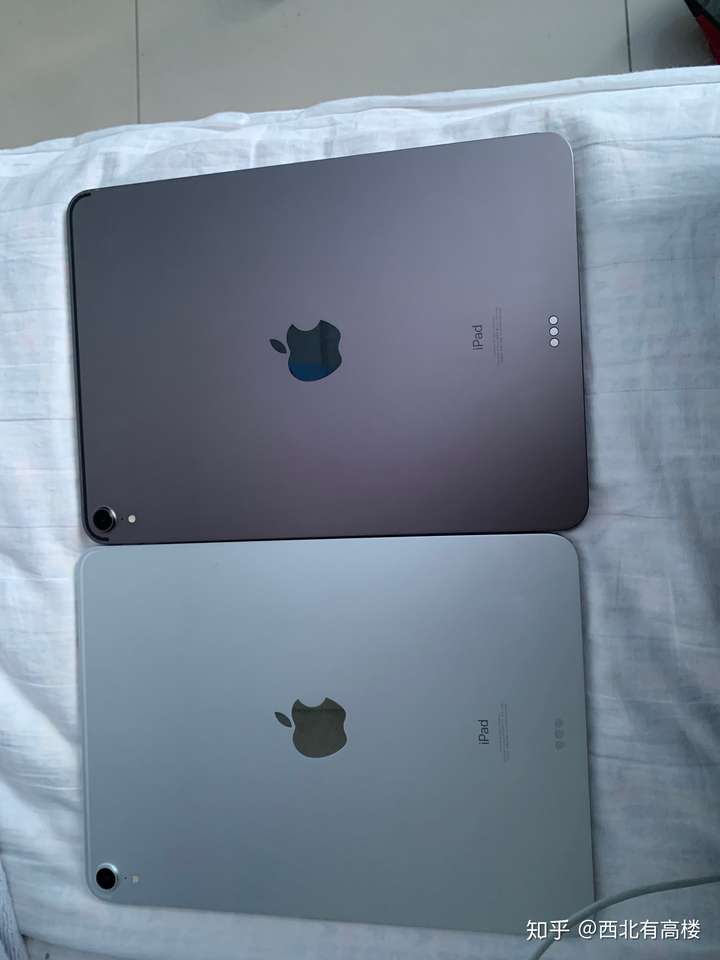 macbook pro和ipad买银色还是深空灰?