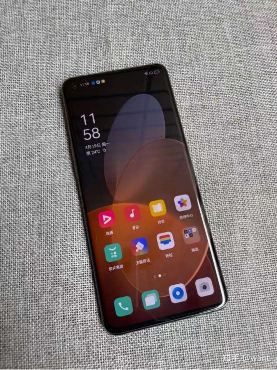 oppofindx3手机图片,oppofindx3pro手机图片 oppo findx3pro实际体验如何?