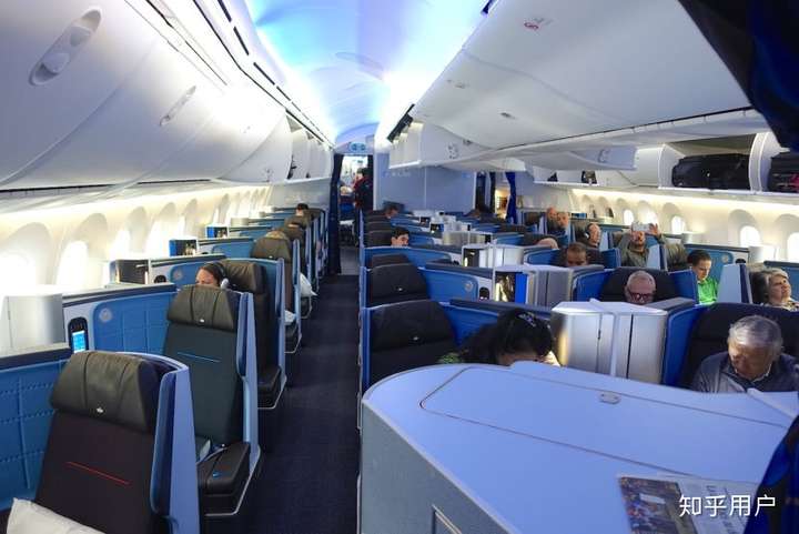 欧洲飞回国,荷兰航空波音789和国航空客332选哪个?