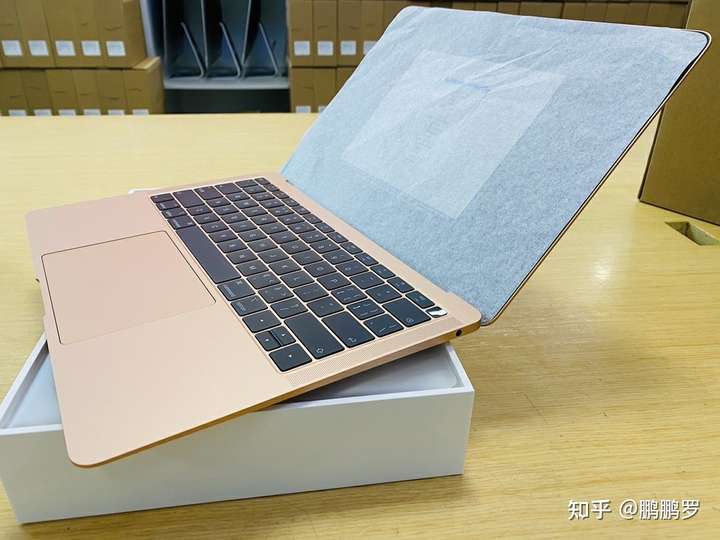 纠结2020款macbook air笔记本i3的和18款i5的哪个好一