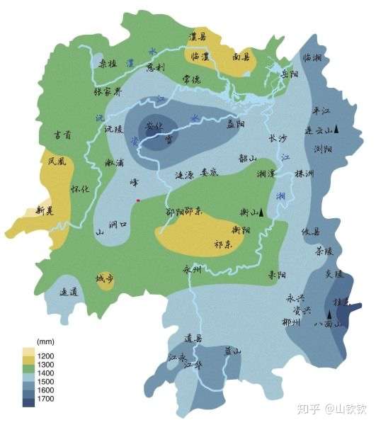 湖南省隆回县金石桥镇的年降水量是多少?