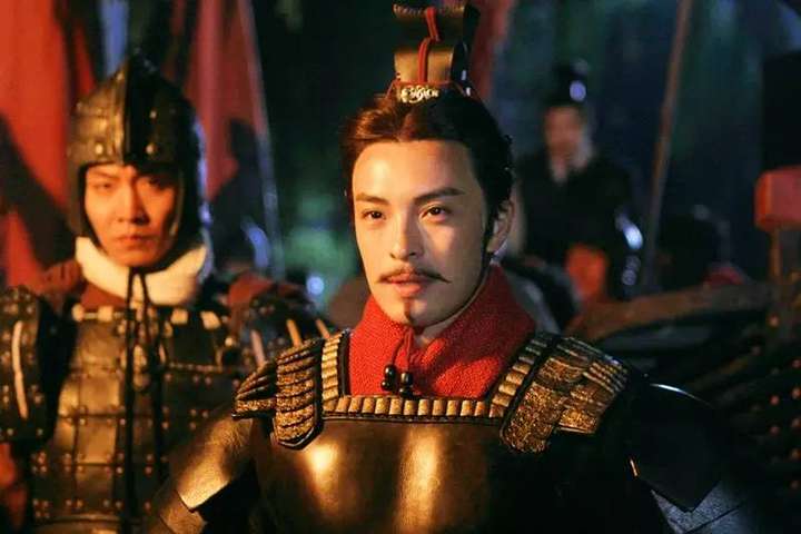如何评价富大龙的长相?