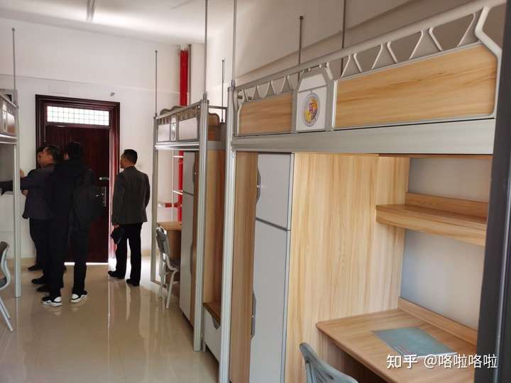 如何看待江西理工大学新校区宿舍依旧是上下铺?