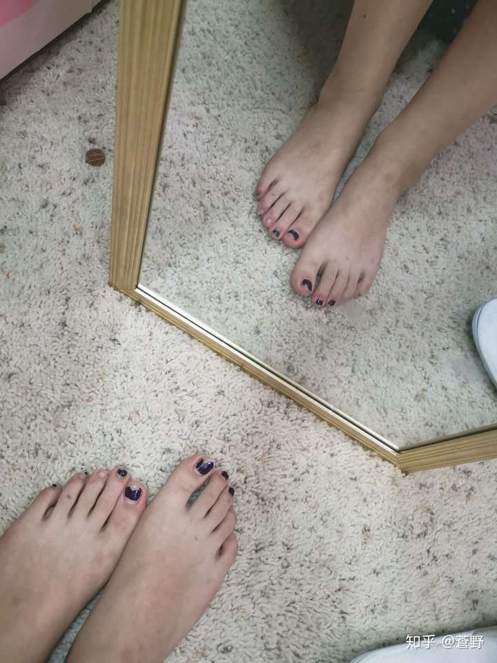 女孩子的脚趾很长是一种什么样的体验