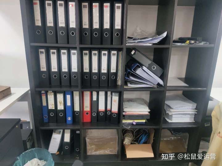 面试了文员过了,双休5k不用加班,工作内容复制粘贴,觉得无趣,工作氛围