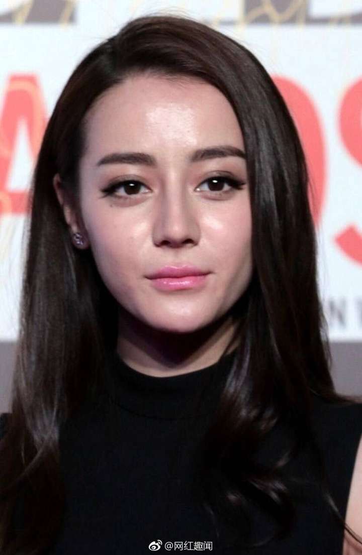 迪丽热巴好仿,古力娜扎的做出来没效果 眼睛 脸型很正啊,颧骨跟下颌骨