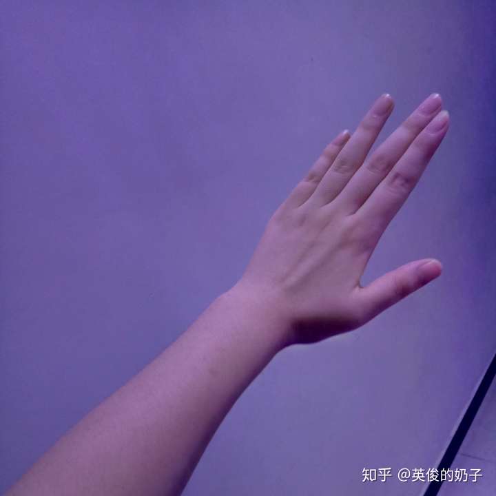 女生手很大是什么样的体验?不是夸张,是真实的较男生来讲.