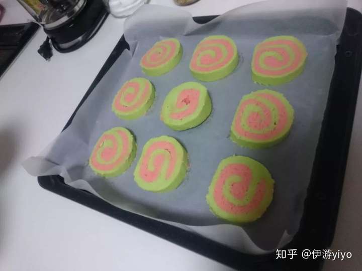 ① 麻麻做的曲奇饼干