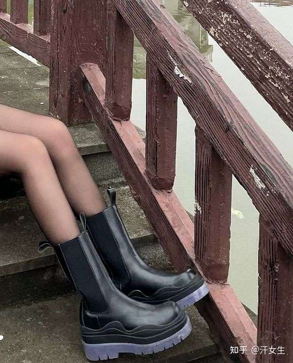 女生穿靴子真的会脚臭吗?