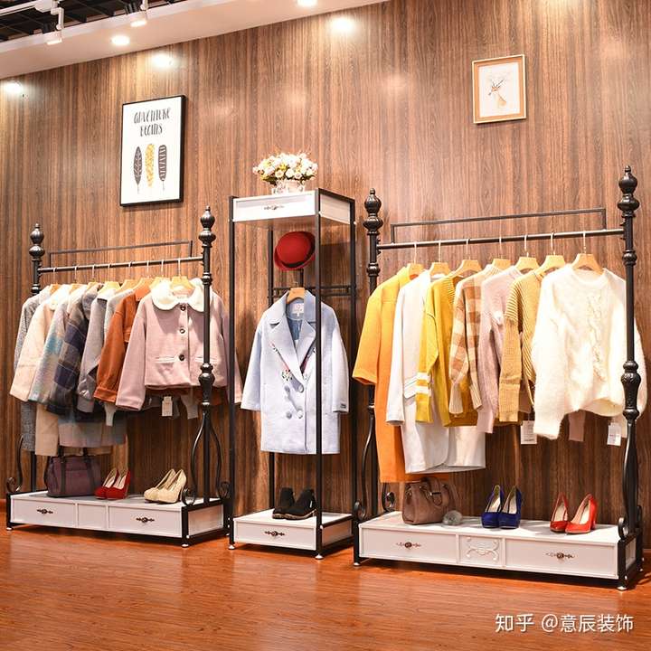 怎样装修20平米的服装店