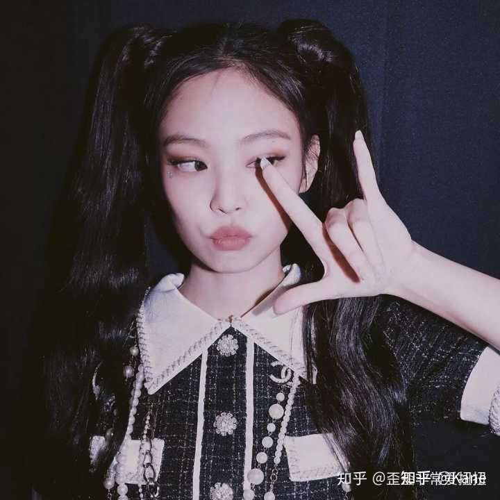 爱豆需要隐私和私人空间 再说jennie也不是很小了 也没啥大不了的呢