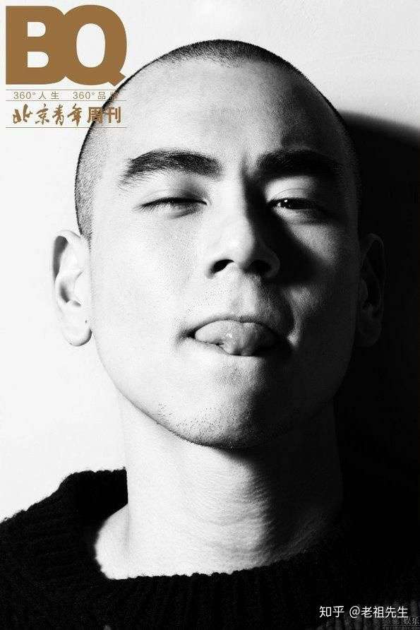 颜值到位的话当然喜欢 比如彭于晏呀 或者 长的不丑 一身肌肉 寸头