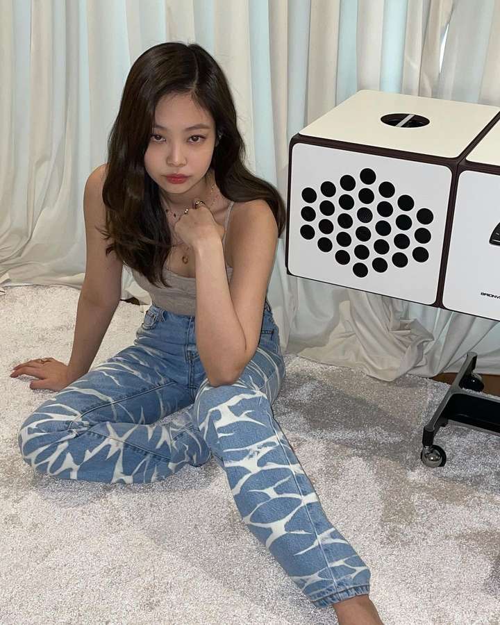 前方到站是:jennie美图合集 请喜欢jennie的朋友们在此站上车 图片