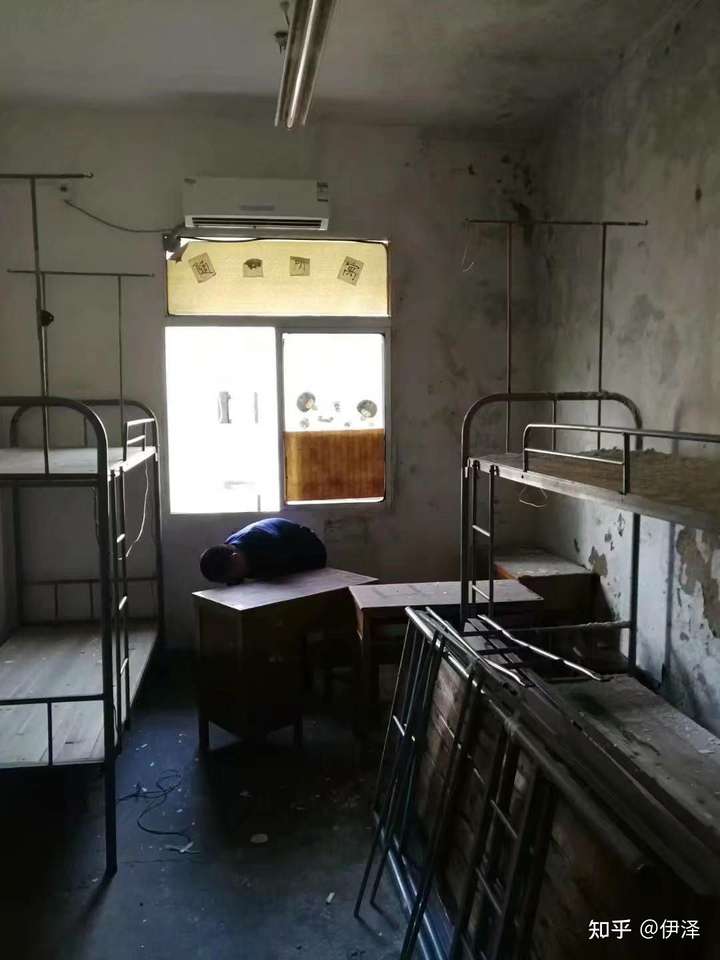 湖北工业大学的宿舍条件如何?校区内有哪些生活设施?