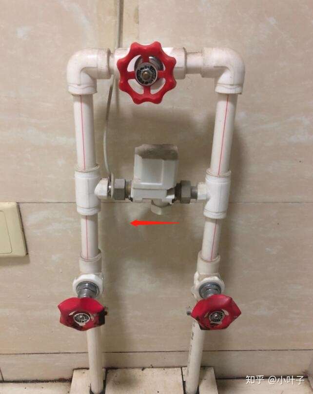 求助一下太阳能这三个阀门有啥用,哪个该开,哪个该关?